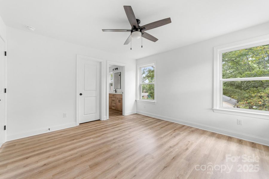 Spacious, unfurnished interior of a new home in , Shelby (Image 12).