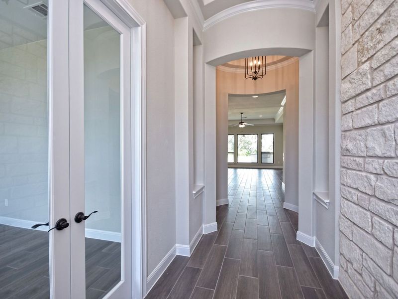 Representative unfurnished interior of a home built from the San Simeon I by Giddens Homes in Clearwater Ranch, Liberty Hill (Image 387).