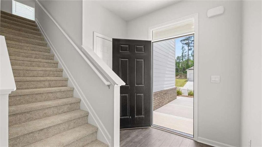 Spacious, unfurnished interior of a new home in Shoal Creek, Hampton (Image 22).