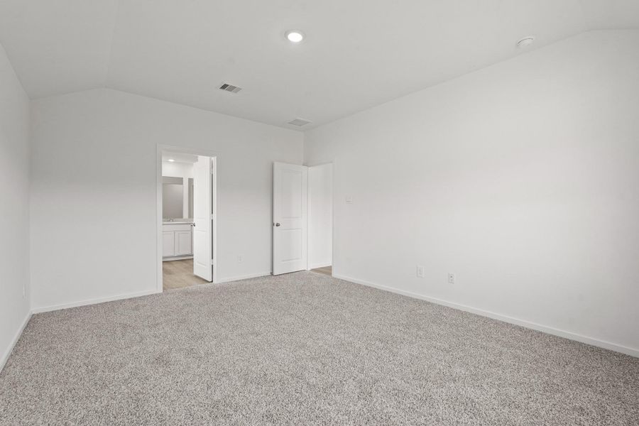 Spacious, unfurnished interior of a new home in New Waverly Station, New Waverly (Image 14).