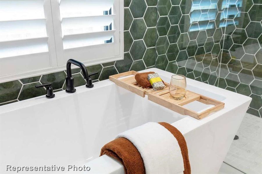 Furnished interior view inside a new home in Creekshaw, Royse City (Image 17).