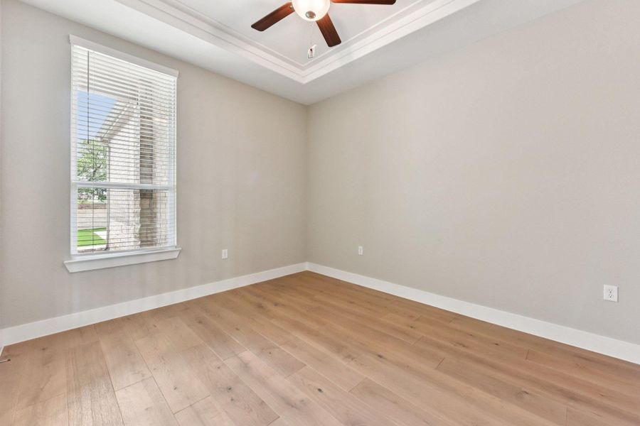 Spacious, unfurnished interior of a new home in Sun City Texas, Georgetown (Image 23).