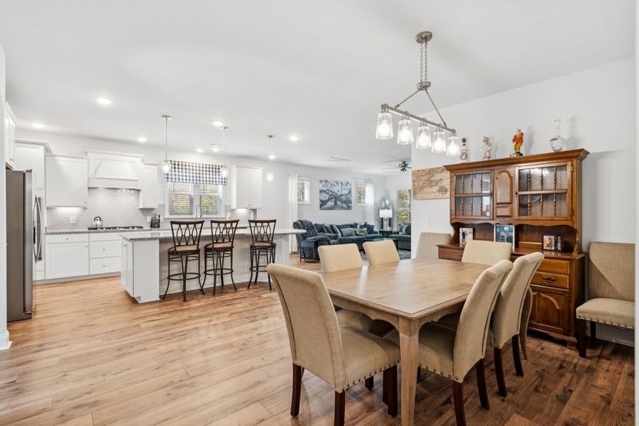 Furnished interior view inside a new home in , Johns Island (Image 42). Furnished interior view inside a new home in , Johns Island (Image 42).