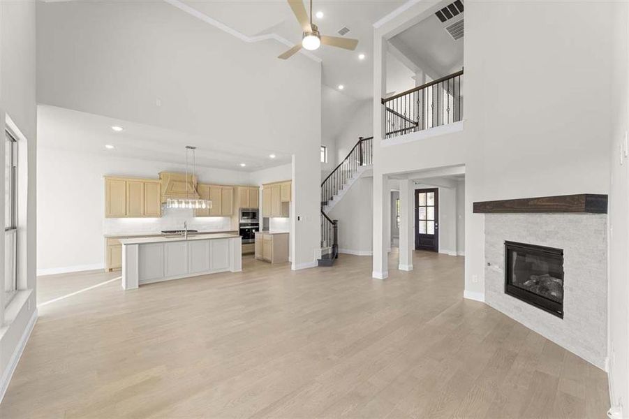 Arlington_04_Representative Photo