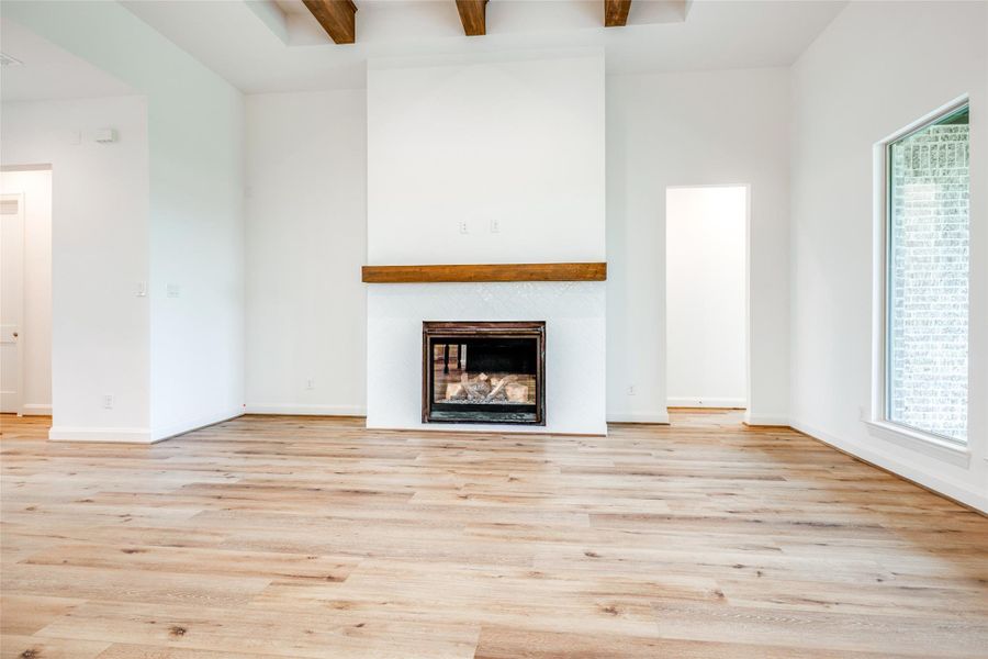Spacious, unfurnished interior of a new home in Arborwood, Waller (Image 26).