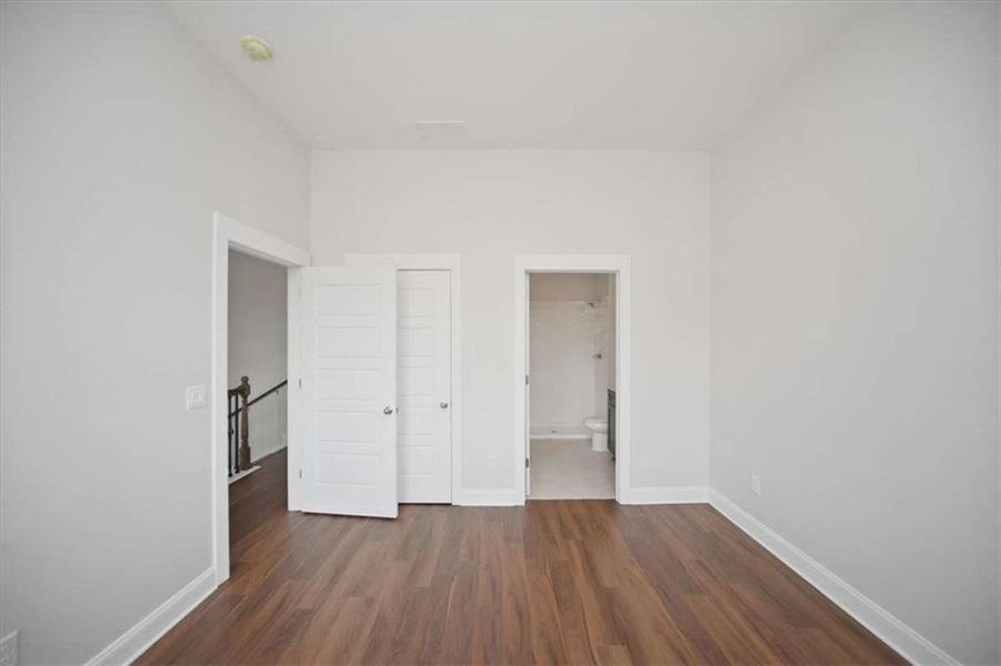 Spacious, unfurnished interior of a new home in , Atlanta (Image 26).