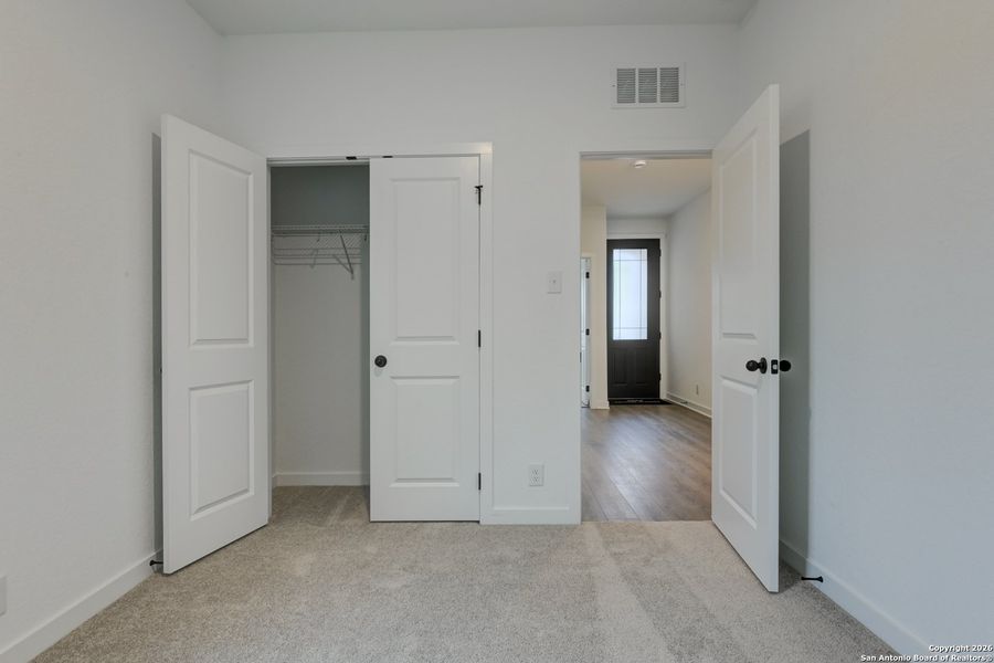 Spacious, unfurnished interior of a new home in Saddlebrook Ranch, Schertz (Image 18).