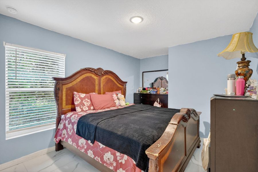Furnished interior view inside a new home in , Fort Pierce (Image 4).
