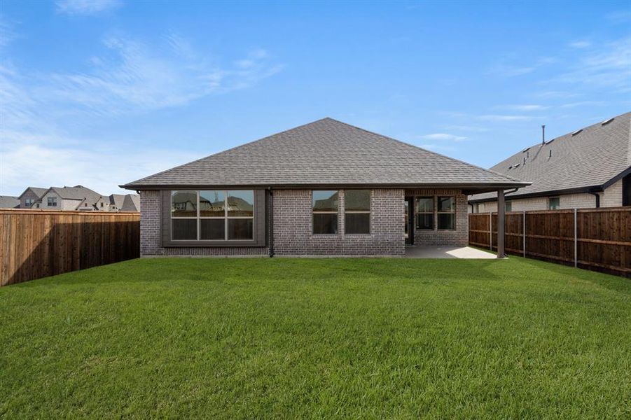 7729 Stubblefield- Back-2