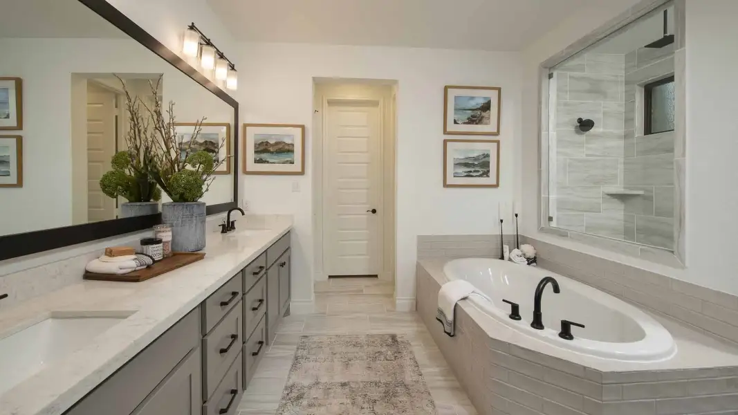 Representative furnished interior of a home built from the 3399W by Perry Homes in Briarley, Montgomery (Image 13).