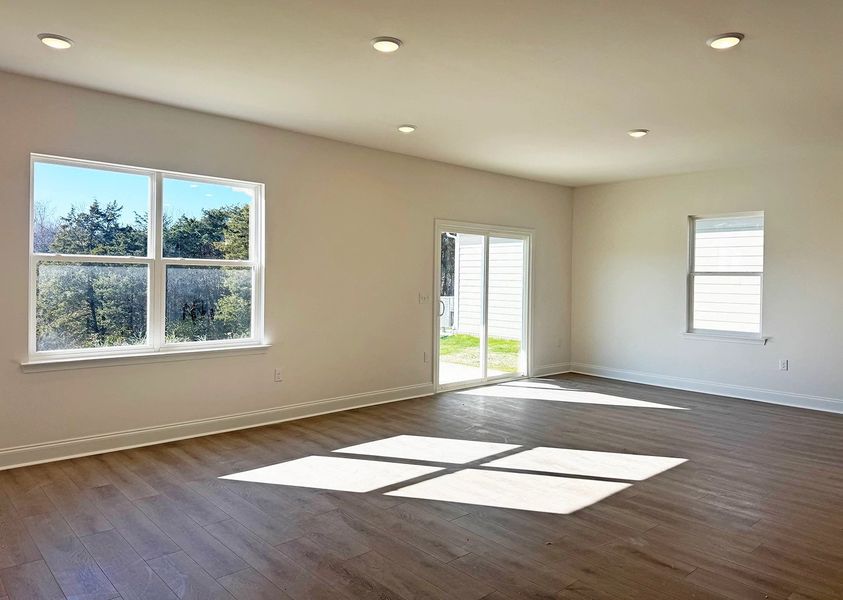 Spacious, unfurnished interior of a new home in Ascent at Arbor Ridge, La Vergne (Image 21).