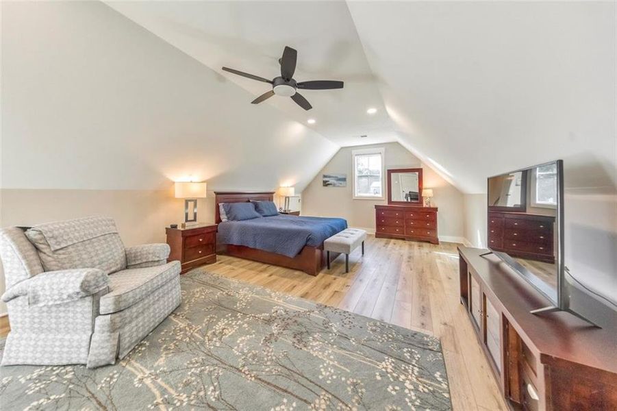 Furnished interior view inside a new home in , Woodstock (Image 45).