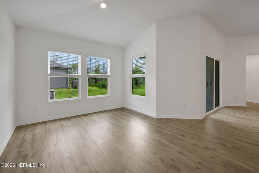 Spacious, unfurnished interior of a new home in Wilford Oaks, Orange Park (Image 15). Spacious, unfurnished interior of a new home in Wilford Oaks, Orange Park (Image 15).