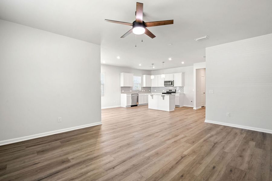 Spacious, unfurnished interior of a new home in Heartwood, Richmond Hill (Image 25). Spacious, unfurnished interior of a new home in Heartwood, Richmond Hill (Image 25).