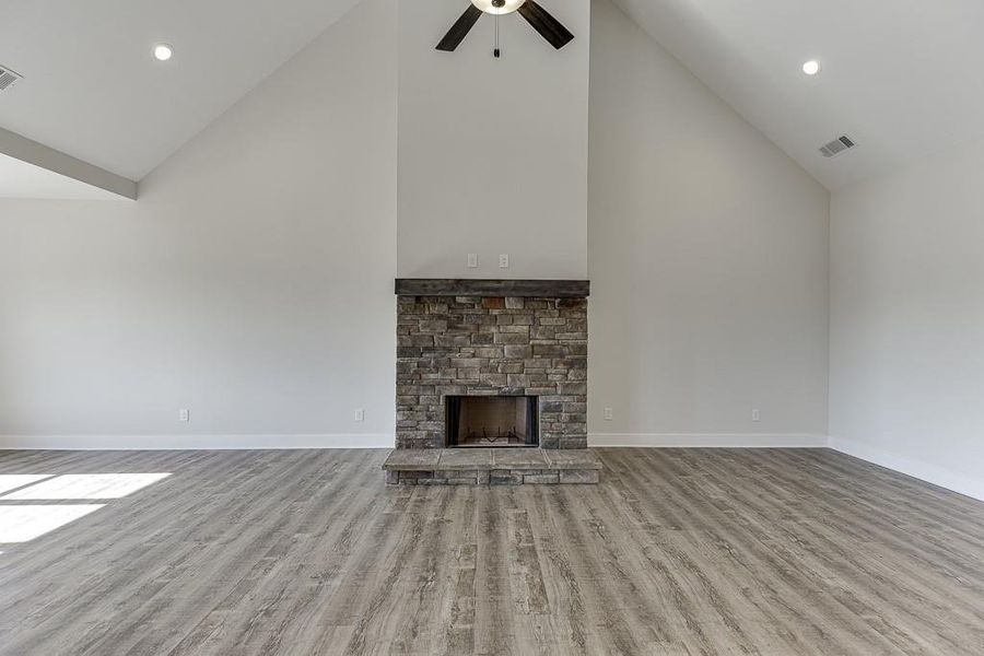 Spacious, unfurnished interior of a new home in , Hartwell (Image 41). Spacious, unfurnished interior of a new home in , Hartwell (Image 41).