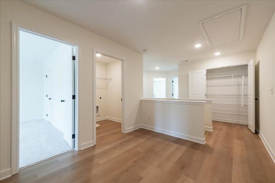 Spacious, unfurnished interior of a new home in Cherokee Township, Acworth (Image 26). Spacious, unfurnished interior of a new home in Cherokee Township, Acworth (Image 26).