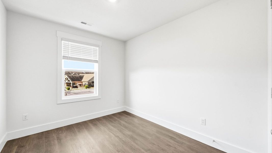 Spacious, unfurnished interior of a new home in The Arbor Townhomes, Kingsport (Image 15).