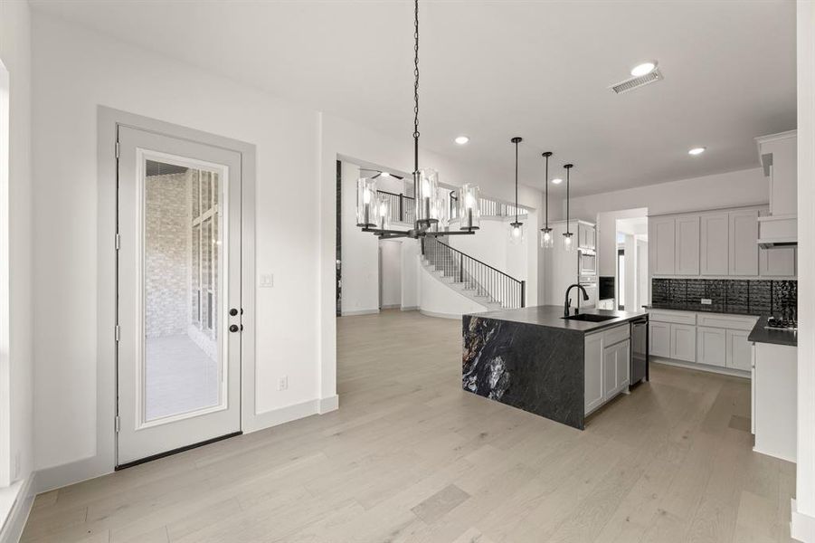 13. 903 Stellar - Nook (2)