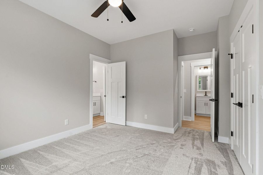 18-web-or-mls-DSC01597 18-web-or-mls-DSC01597
