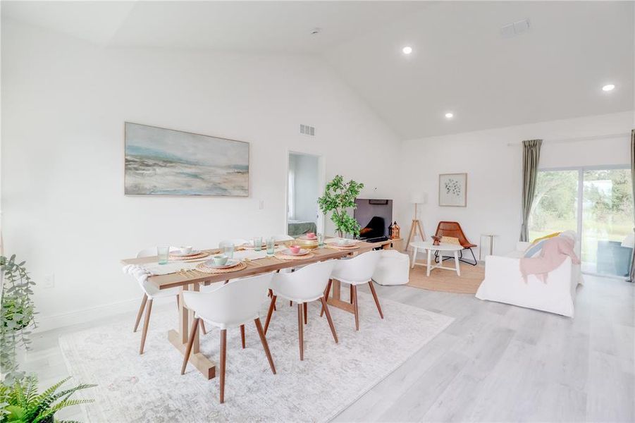 Furnished interior view inside a new home in , Ocala (Image 11).