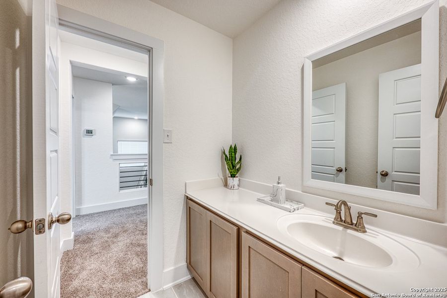 Furnished interior view inside a new home in Hunters Ranch, San Antonio (Image 42). Furnished interior view inside a new home in Hunters Ranch, San Antonio (Image 42).
