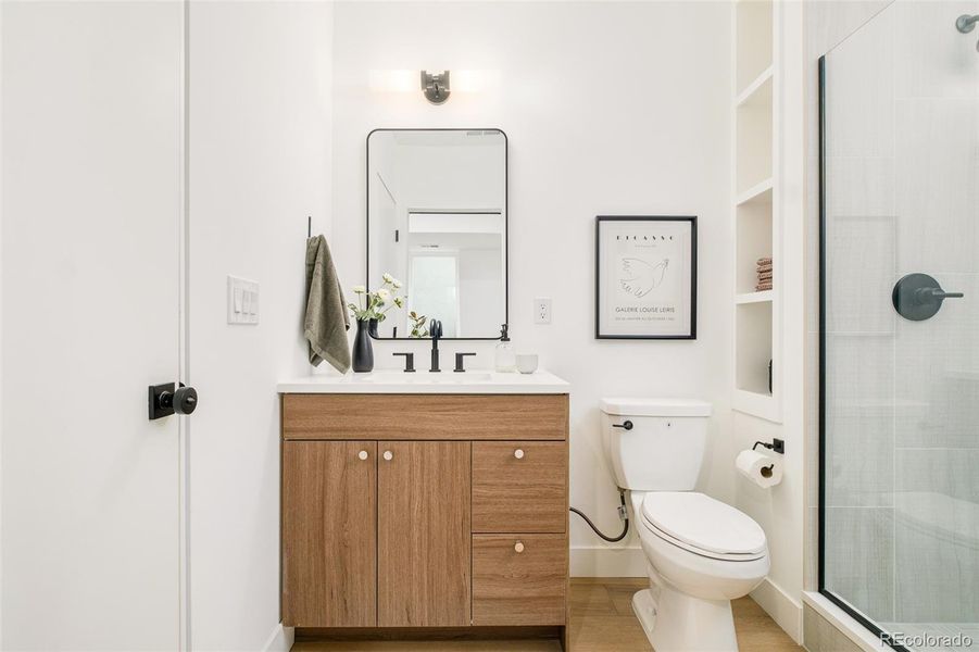 Stylish guest bath on the main floor