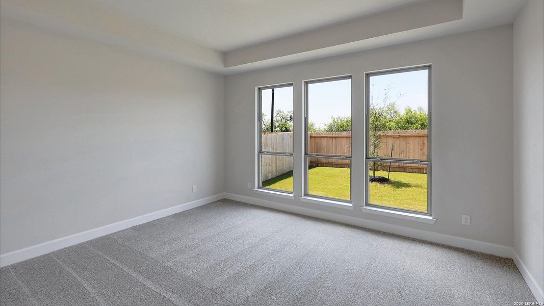 Spacious, unfurnished interior of a new home in Haby Hill, San Antonio (Image 20).