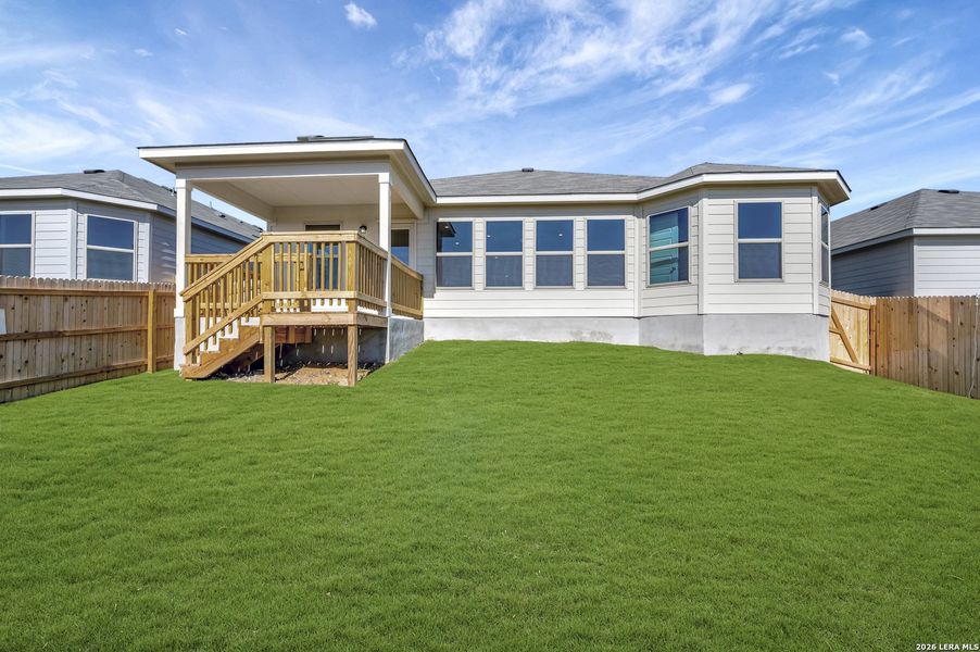 Exterior details and patio area of a home in Paloma Park, Converse (Image 21).