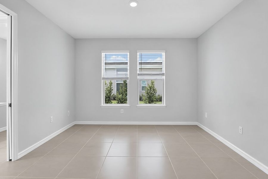 Spacious, unfurnished interior of a new home in Firethorn, Parrish (Image 13).