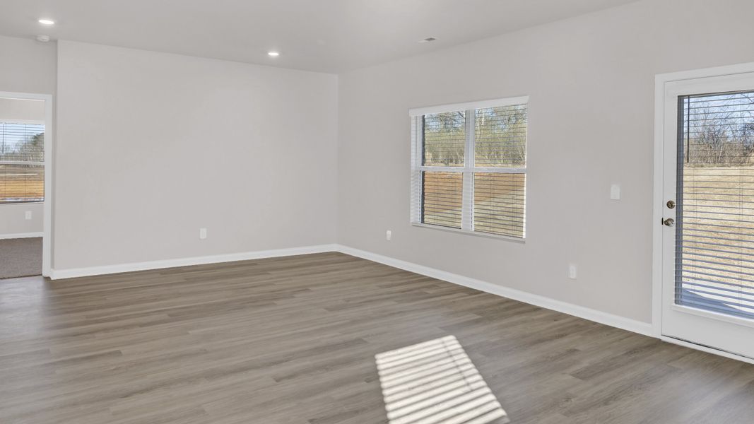 Spacious, unfurnished interior of a new home in Bailey Park, Fayetteville (Image 19).