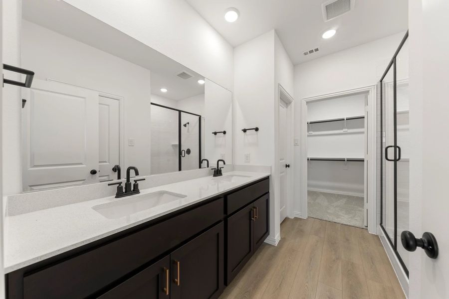 Primary Bathroom featuring the Oxford Collection Primary Bathroom featuring the Oxford Collection