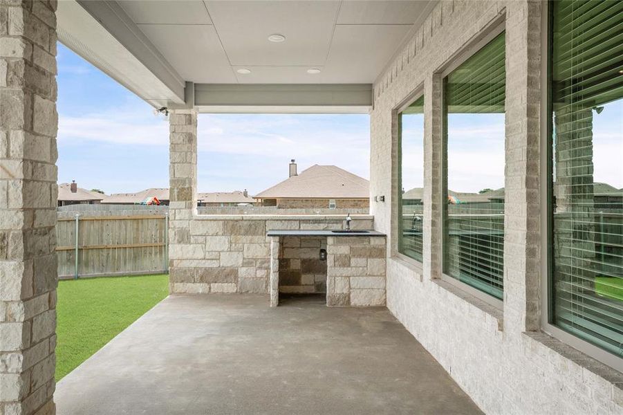 Exterior details and patio area of a home in , Troy (Image 4).