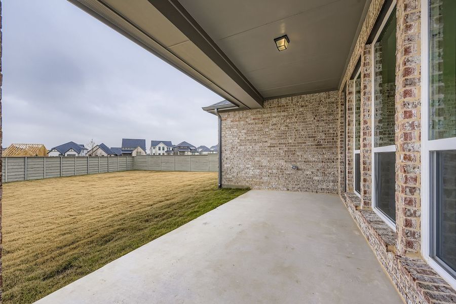 9016 Chestnut - Patio