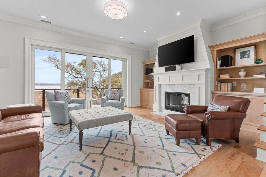 Furnished interior view inside a new home in , Kiawah Island (Image 44).