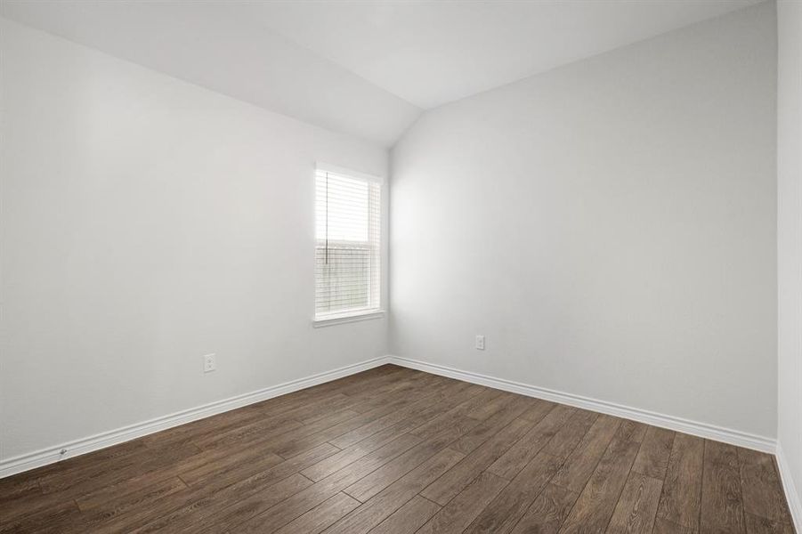 Spacious, unfurnished interior of a new home in Rocky Creek Crossing, Fort Worth (Image 18). Spacious, unfurnished interior of a new home in Rocky Creek Crossing, Fort Worth (Image 18).