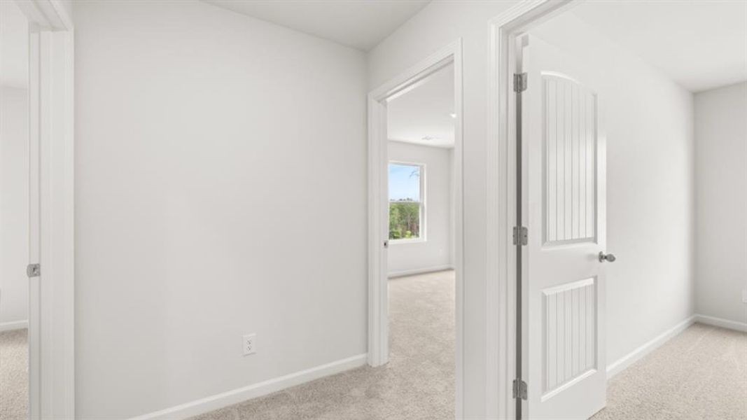 Spacious, unfurnished interior of a new home in Parkside at Carter Grove, Cartersville (Image 40).
