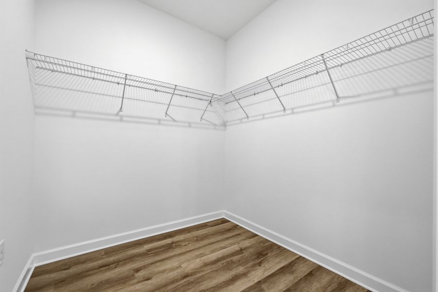Spacious, unfurnished interior of a new home in Barton's Bend, Crestview (Image 41). Spacious, unfurnished interior of a new home in Barton's Bend, Crestview (Image 41).