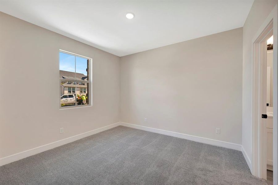 Spacious, unfurnished interior of a new home in Elevon, Lavon (Image 22).