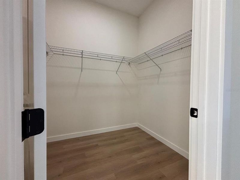 Spacious, unfurnished interior of a new home in , Ocala (Image 26).