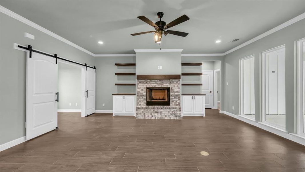 Spacious, unfurnished interior of a new home in Monarch Manor, Poolville (Image 23).