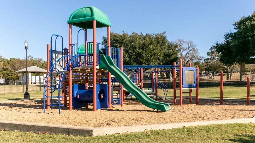 Community amenities in The Colony, Bastrop (Image 4).