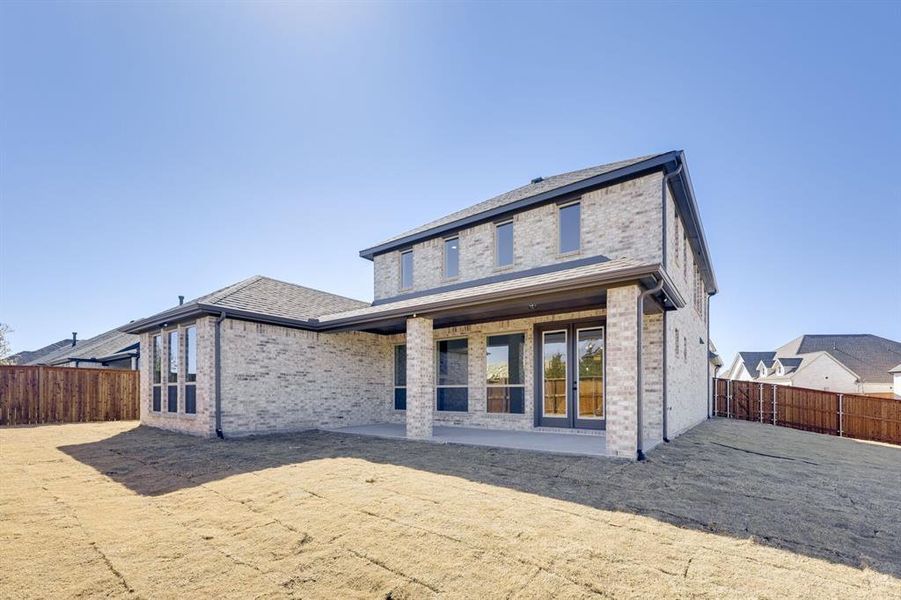 Exterior details and patio area of a home in BridgeWater, Midlothian (Image 3).