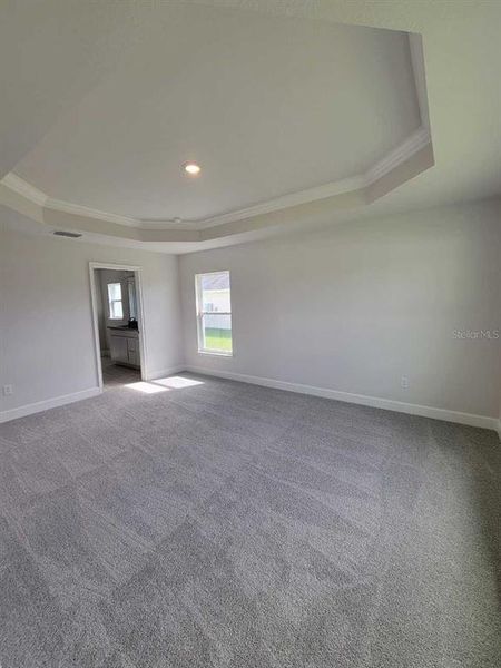 Spacious, unfurnished interior of a new home in , Ocala (Image 11).