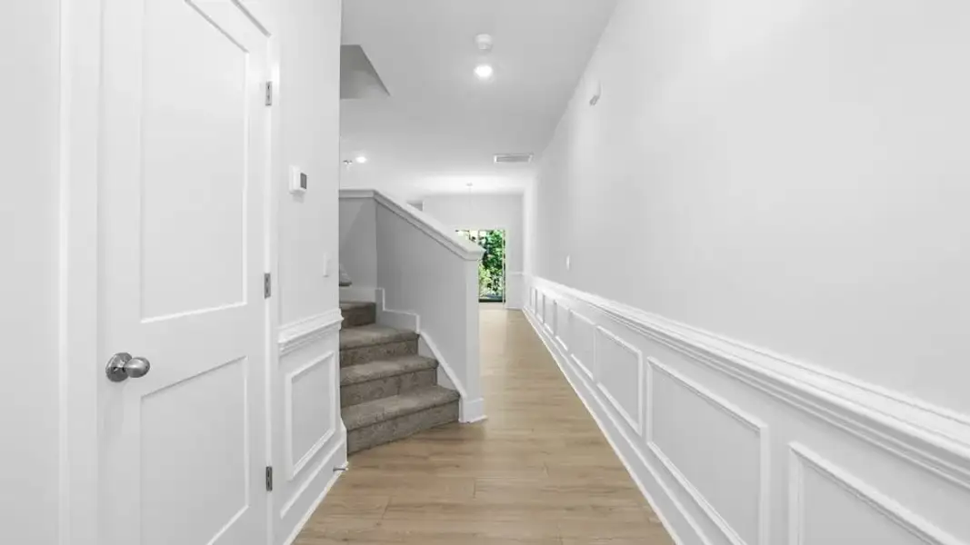 Representative unfurnished interior of a home built from the Lansing by D.R. Horton in Ashmore Hills, Mauldin (Image 12).