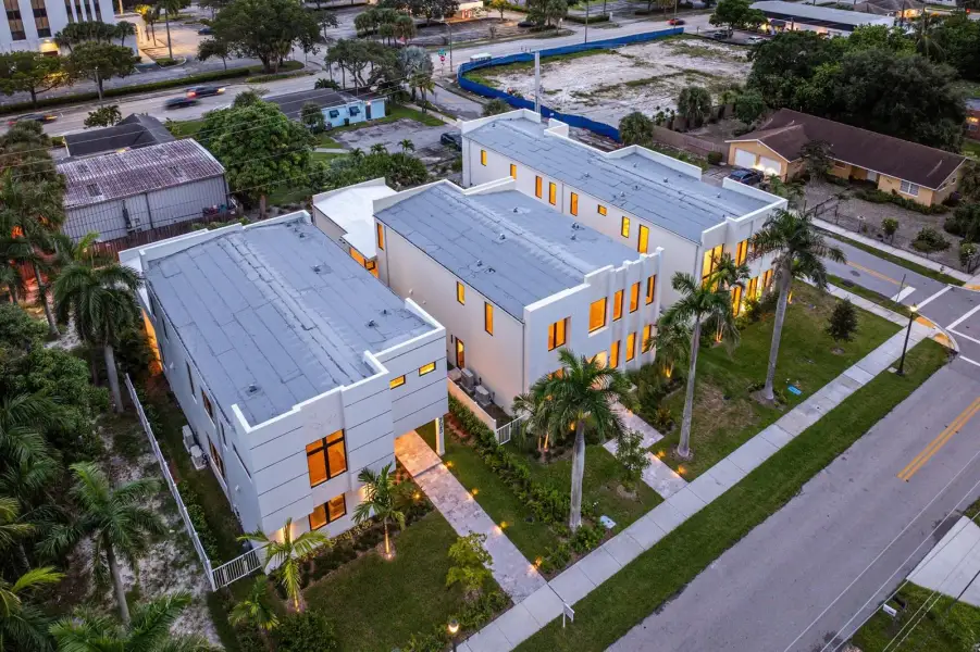 014-731Southeast4thAvenue-DelrayBeach-FL 014-731Southeast4thAvenue-DelrayBeach-FL