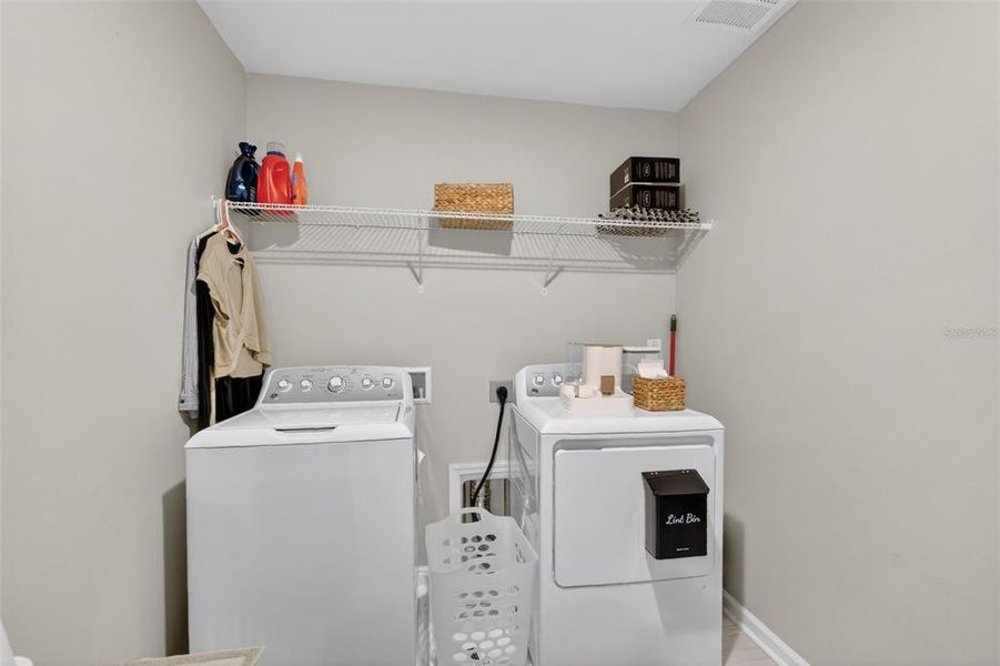 Close-up of interior finishes inside a home in Seasons at Spring Creek, Okahumpka (Image 22). Close-up of interior finishes inside a home in Seasons at Spring Creek, Okahumpka (Image 22).