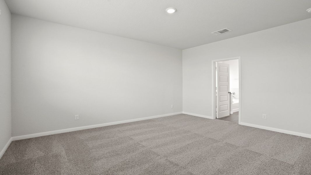 Spacious, unfurnished interior of a new home in Hunters Ranch, San Antonio (Image 16). Spacious, unfurnished interior of a new home in Hunters Ranch, San Antonio (Image 16).