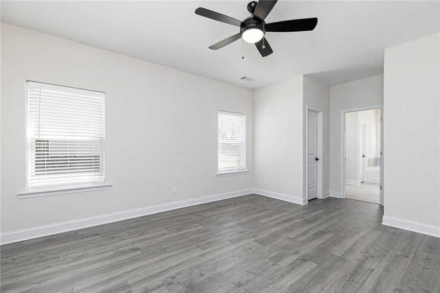 Spacious, unfurnished interior of a new home in Mount Tabor Pointe, Dallas (Image 12).