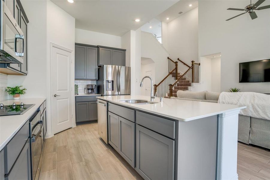 Furnished interior view inside a new home in Bridgewater: Classic Collection, Princeton (Image 28). Furnished interior view inside a new home in Bridgewater: Classic Collection, Princeton (Image 28).