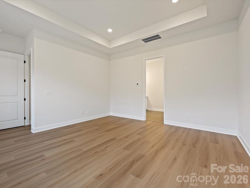 Spacious, unfurnished interior of a new home in Hardy Pond, Rock Hill (Image 27).